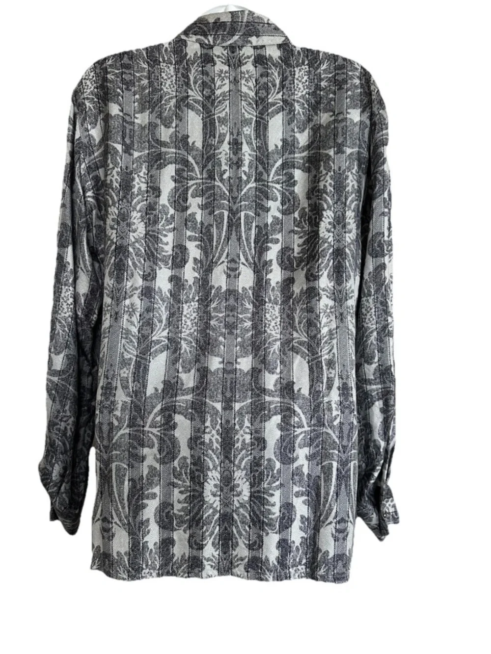 Escada Margaretha Ley Women’s Silk Blouse Paisley Print Button Front Sz 38 US-M - Picture 4 of 9